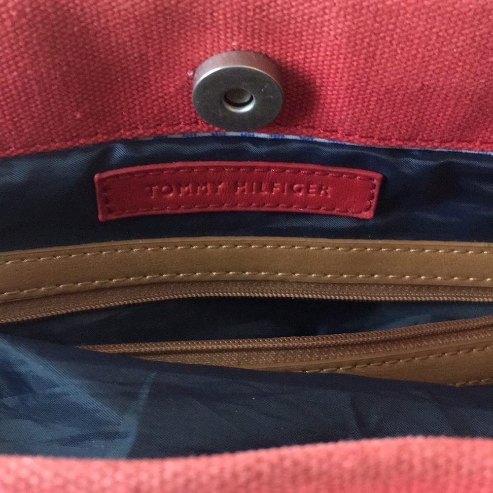Vintage Tommy Hilfiger purse - Picture 5 of 8